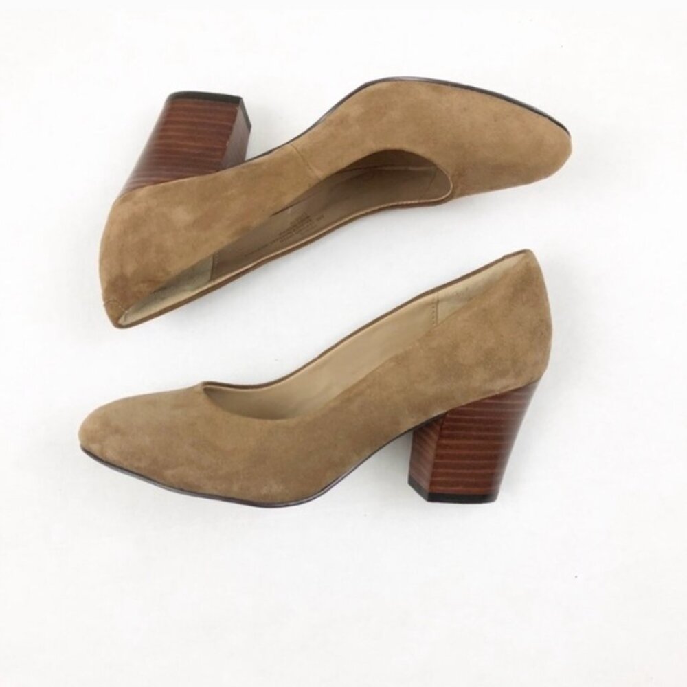 Isola Emmalee Tan Suede Heels NEW- Size 7